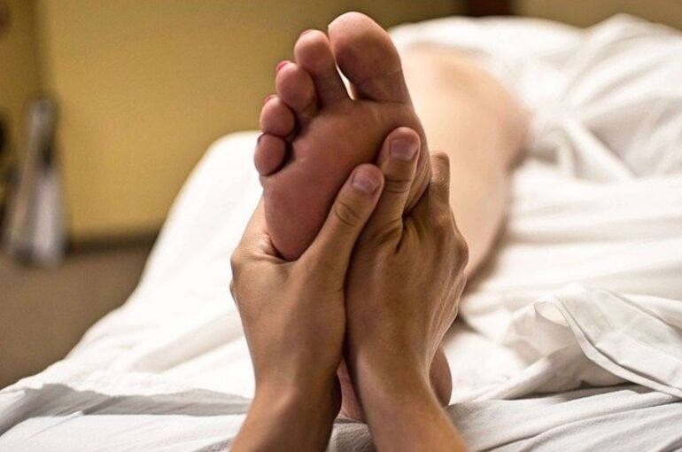 foot-massage-g9059e977e_640